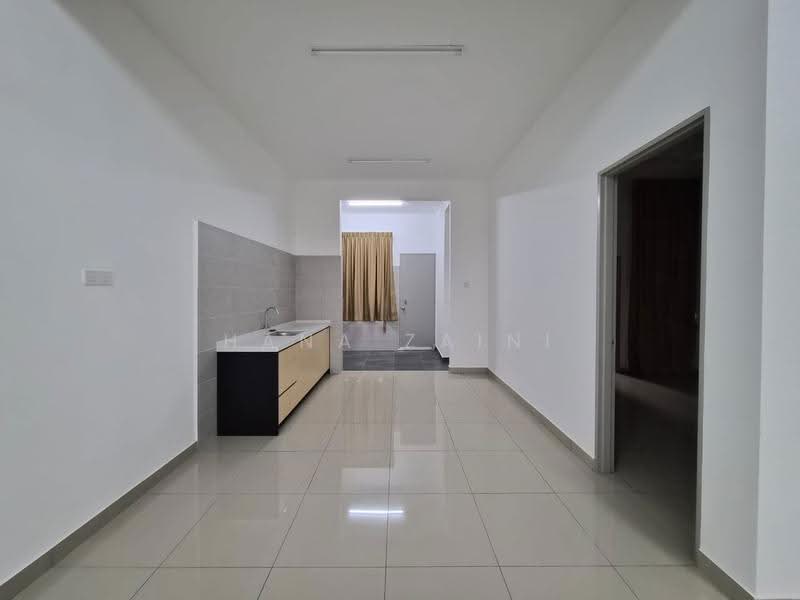 Terraced House for Rent in Seremban 3 (Rasah) - Hana Zaini - Kitchen - PropertyGuru.com.my