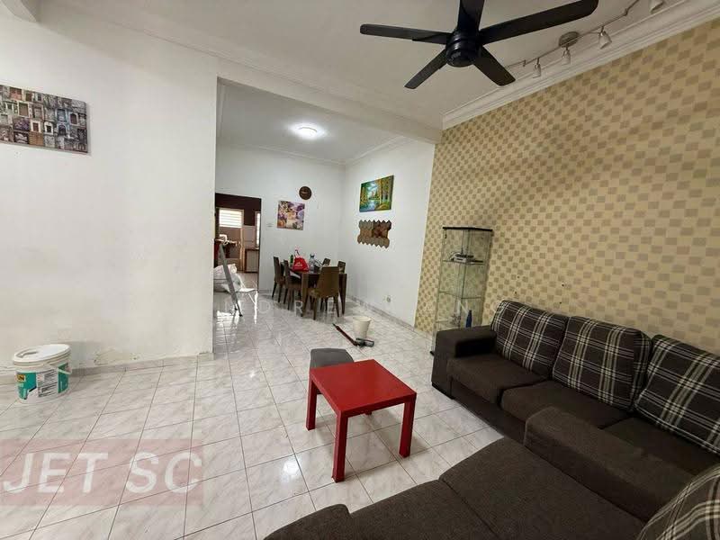 Rumah Teres 2-Tingkat untuk Disewa di Bandar Puteri Klang (Klang) - Andrew Ang - Living Room - PropertyGuru.com.my