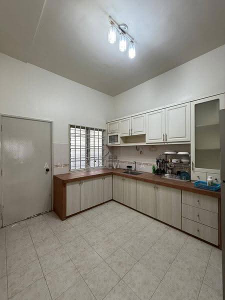 Rumah Teres 2-Tingkat untuk Disewa di Bandar Puteri Klang (Klang) - Andrew Ang - Kitchen - PropertyGuru.com.my