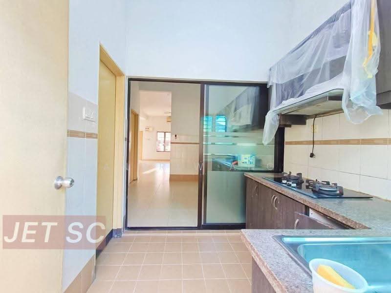 Rumah Teres 2-Tingkat untuk Disewa di Bandar Puteri Klang (Klang) - Andrew Ang - Kitchen - PropertyGuru.com.my