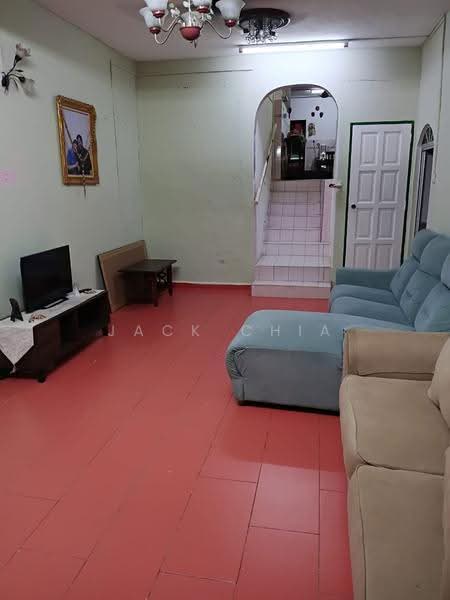 Rumah Teres 1.5-Tingkat untuk Dijual di Taman Selasih (Sikamat) - Jack Chia - Living Room - PropertyGuru.com.my