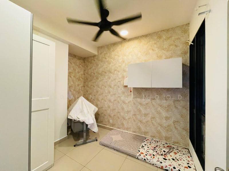 Kediaman Servis untuk Dijual di Ayuman Suites - Arbain Mahmood - Bedroom - PropertyGuru.com.my