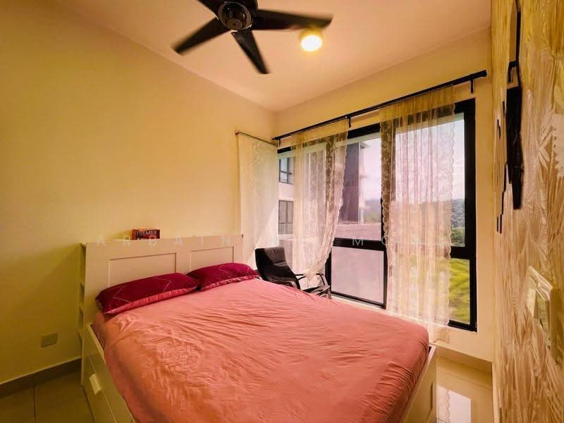 Kediaman Servis untuk Dijual di Ayuman Suites - Arbain Mahmood - Bedroom - PropertyGuru.com.my