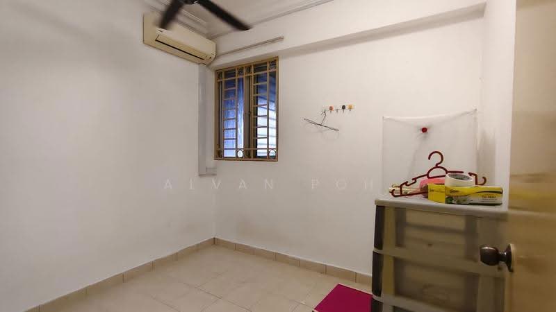 Kondominium untuk Dijual di Koi Tropika - Alvan Poh - Bedroom - PropertyGuru.com.my