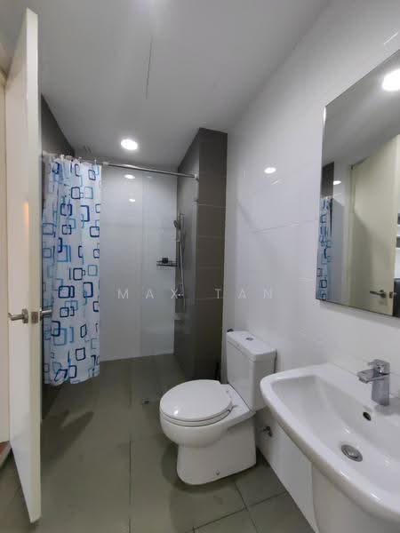 Kediaman Servis untuk Dijual di Tropicana Avenue - Max Tan - Bathroom - PropertyGuru.com.my