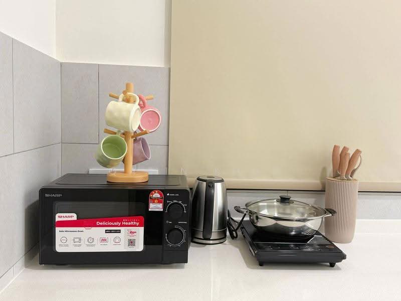 Service Residence for Rent at Piccadilly - Qazin Khoo - Kitchen - PropertyGuru.com.my