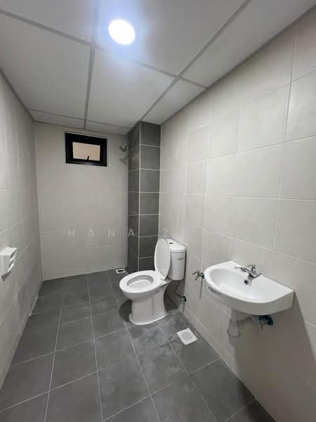 Kondominium untuk Disewa di Residensi KLIA - Hana Zaini - Bathroom - PropertyGuru.com.my