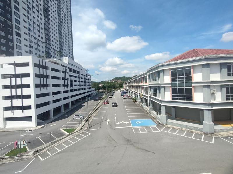 Shop for Rent in Sepang (Selangor) - HL Lau - Exterior - PropertyGuru.com.my