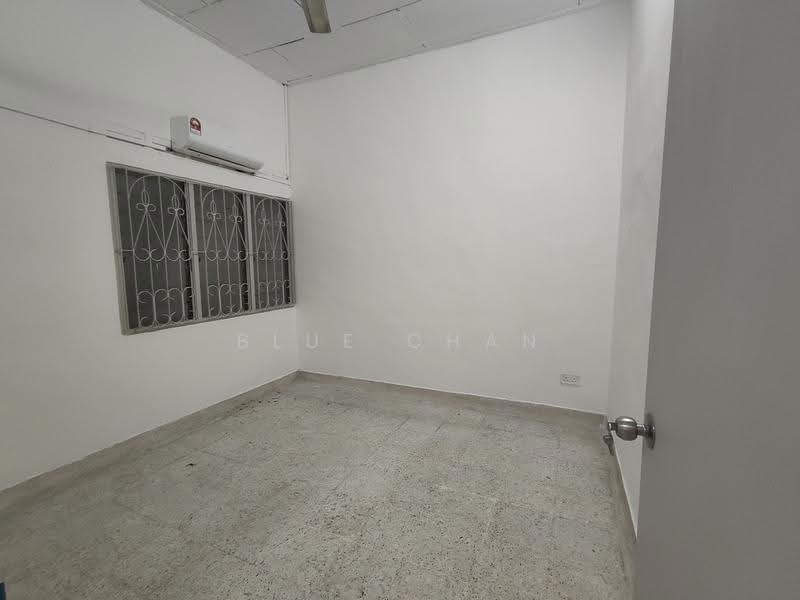 Rumah Teres 1-Tingkat untuk Disewa di Taman Pelangi (Johor Bahru) - Blue Chan - Interior - PropertyGuru.com.my