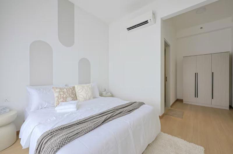 Kediaman Servis untuk Dijual di Alanis Residence - Lucus Goh - Bedroom - PropertyGuru.com.my