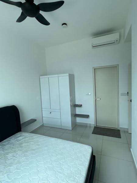 Kediaman Servis untuk Dijual di Greenfield Residence - Koo Ying Kang - Bedroom - PropertyGuru.com.my