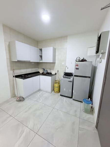 Kondominium untuk Disewa di The WaterEdge (Pinggiran Air) - YY Tey - Kitchen - PropertyGuru.com.my