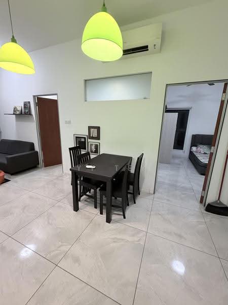 Kondominium untuk Disewa di The WaterEdge (Pinggiran Air) - YY Tey - Living Room - PropertyGuru.com.my