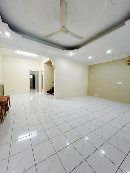 Rumah Teres 2-Tingkat untuk Dijual di Fair Park (Ipoh) - Chris Chin - Living Room - PropertyGuru.com.my