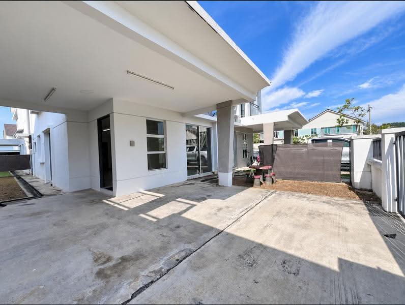 Rumah Berkembar untuk Dijual di Shah Alam (Selangor) - Roman Yap - Exterior - PropertyGuru.com.my