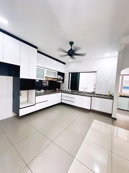 Rumah Teres 2-Tingkat untuk Disewa di Taman Mutiara Rini (Skudai) - William Loke - Kitchen - PropertyGuru.com.my