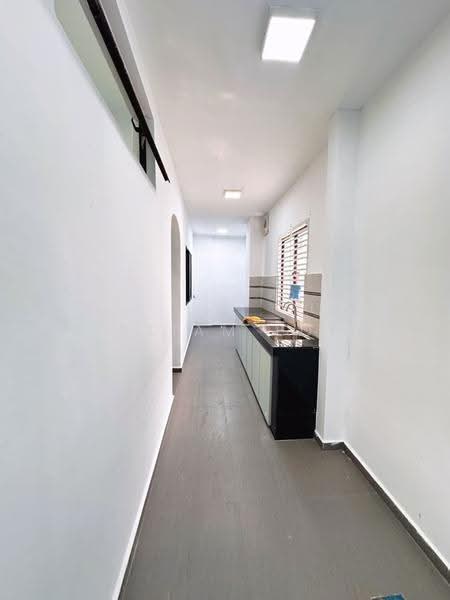 Rumah Teres 2-Tingkat untuk Disewa di Taman Mutiara Rini (Skudai) - William Loke - Corridor - PropertyGuru.com.my