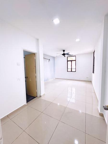 Rumah Teres 2-Tingkat untuk Disewa di Taman Mutiara Rini (Skudai) - William Loke - Living Room - PropertyGuru.com.my