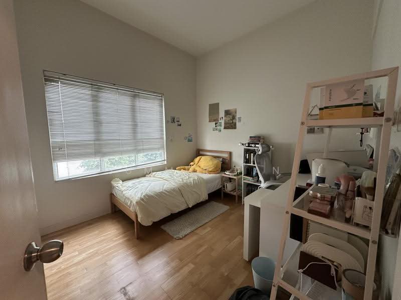 Kediaman Servis untuk Dijual di Kiara Designer Suites - Summer Tan - Bedroom - PropertyGuru.com.my
