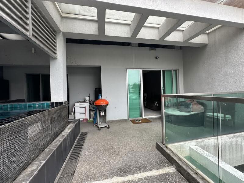 Kediaman Servis untuk Dijual di Kiara Designer Suites - Summer Tan - Exterior - PropertyGuru.com.my