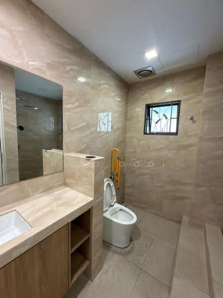 Rumah Banglo untuk Dijual di Alam Damai (Cheras) - Hugo Gooi - Bathroom - PropertyGuru.com.my