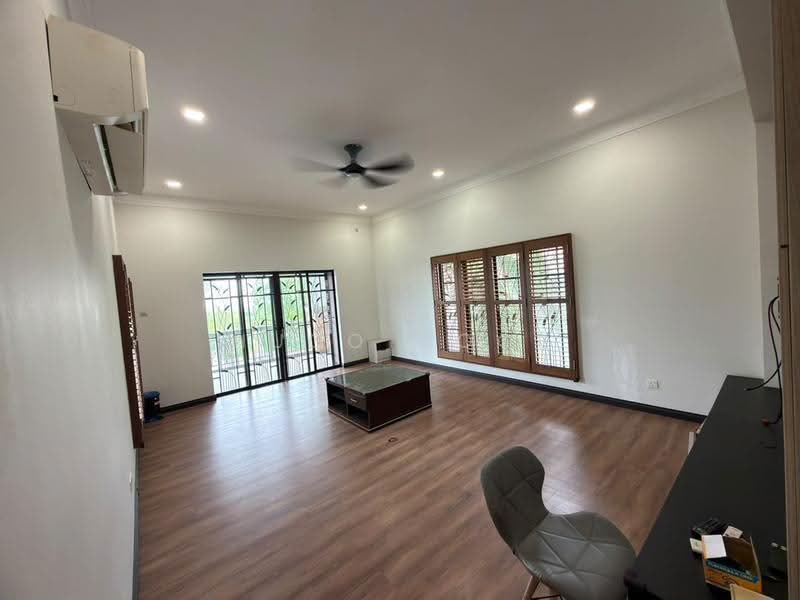 Rumah Banglo untuk Dijual di Alam Damai (Cheras) - Hugo Gooi - Living Room - PropertyGuru.com.my
