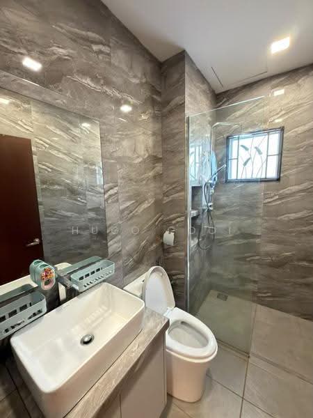 Rumah Banglo untuk Dijual di Alam Damai (Cheras) - Hugo Gooi - Bathroom - PropertyGuru.com.my