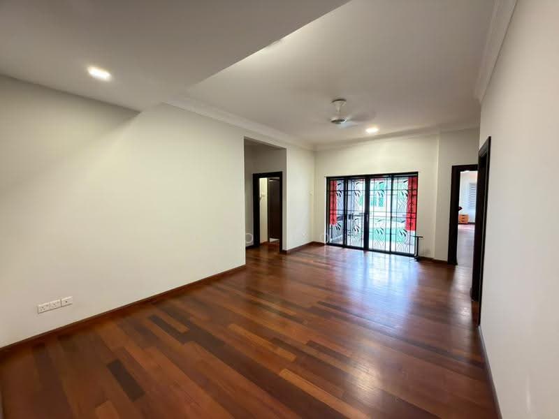 Rumah Banglo untuk Dijual di Alam Damai (Cheras) - Hugo Gooi - Living Room - PropertyGuru.com.my