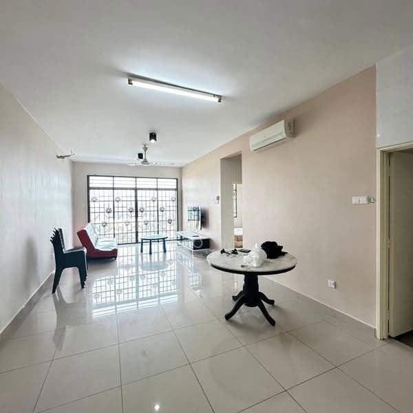 Apartment for Rent at Nusa Heights (Nusa Puncak) - Nicholas Low - Living Room - PropertyGuru.com.my