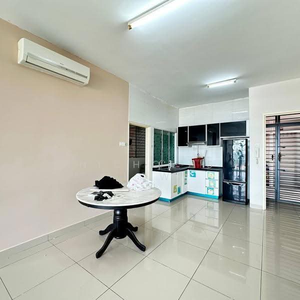 Apartment for Rent at Nusa Heights (Nusa Puncak) - Nicholas Low - Kitchen - PropertyGuru.com.my