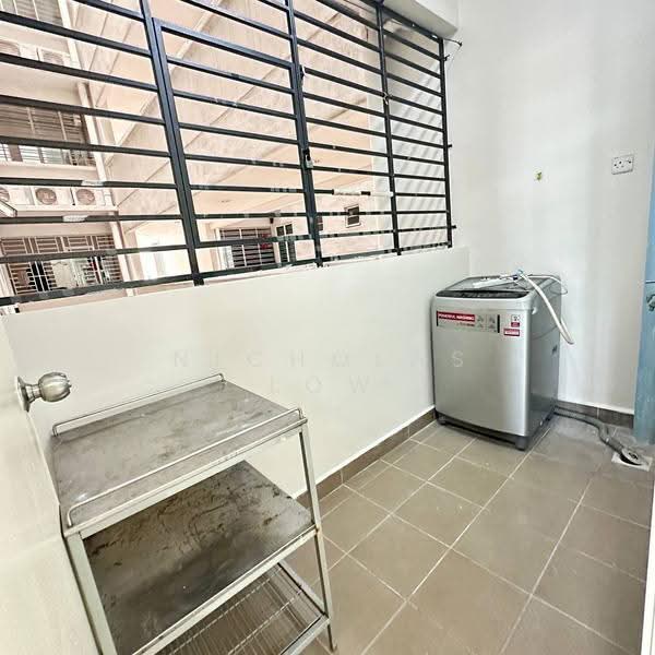 Apartment for Rent at Nusa Heights (Nusa Puncak) - Nicholas Low - Balcony - PropertyGuru.com.my