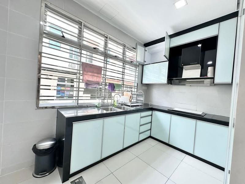 2.5-storey Terraced House for Rent in Skudai (Johor) - Angel Lee - Kitchen - PropertyGuru.com.my