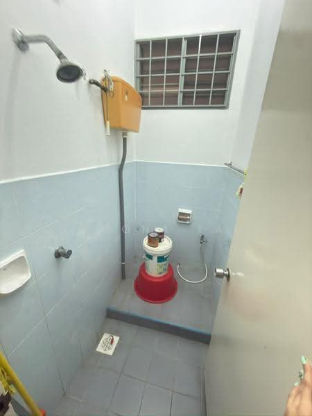 2-storey Terraced House for Sale in Taman Cheng Perdana 1 (Cheng) - Ramona Tan - Bathroom - PropertyGuru.com.my