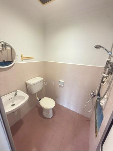 2-storey Terraced House for Sale in Taman Cheng Perdana 1 (Cheng) - Ramona Tan - Bathroom - PropertyGuru.com.my