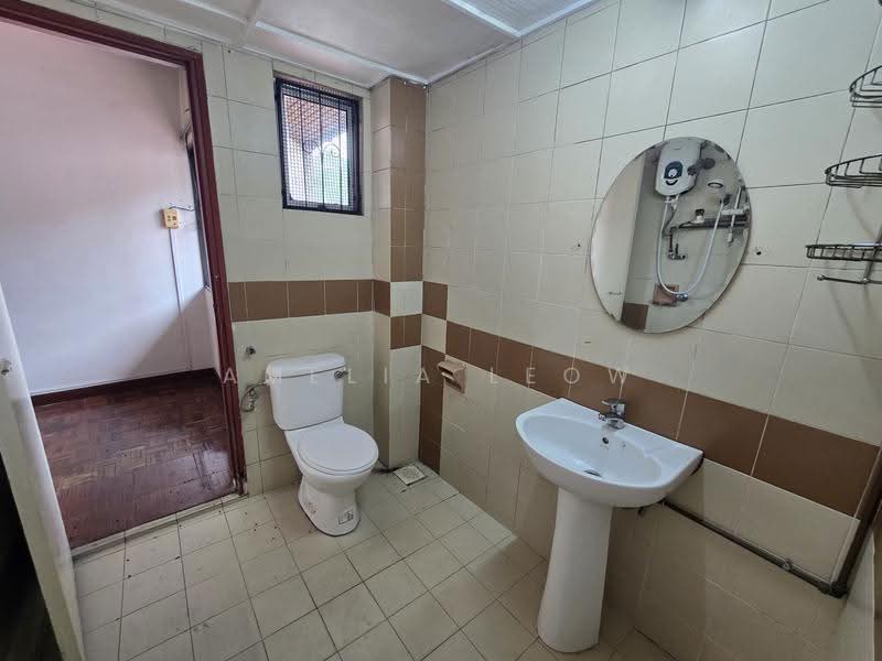 Semi-Detached House for Sale in Taman Sri Hartamas (Sri Hartamas) - Amelia Leow - Bathroom - PropertyGuru.com.my