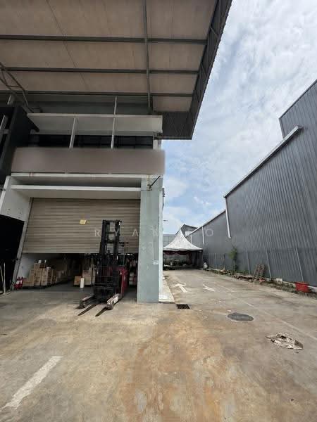 Cluster Factory for Sale in Taman Perindustrian Cemerlang (Ulu Tiram) - Ryan Eo - Exterior - PropertyGuru.com.my