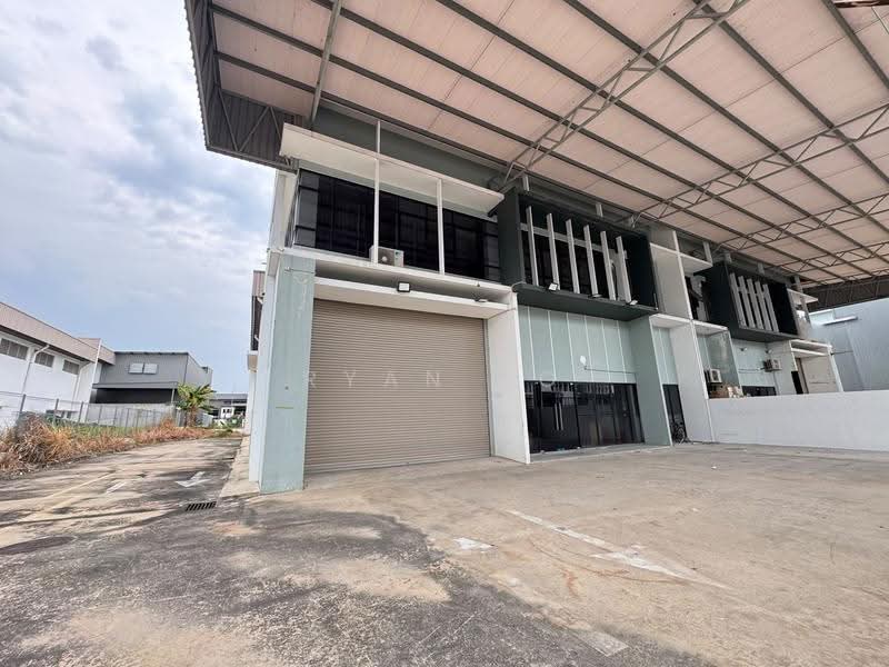 Cluster Factory for Sale in Taman Perindustrian Cemerlang (Ulu Tiram) - Ryan Eo - Exterior - PropertyGuru.com.my