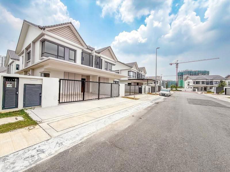 Semi-Detached House for Sale in Cyber 10 (Cyberjaya) - Abid Sabarudin - Exterior - PropertyGuru.com.my