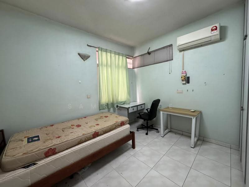 Condominium for Rent at University Tower - Samson Lee - Bedroom - PropertyGuru.com.my