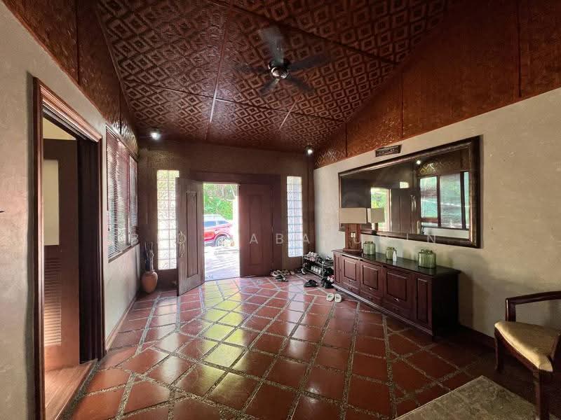 Semi-Detached House for Sale in Taman Melawati (Ulu Kelang) - Abid Sabarudin - Entrance - PropertyGuru.com.my