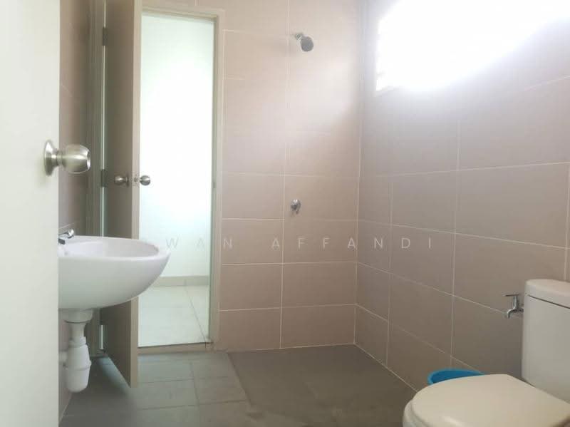 Rumah Teres 2-Tingkat untuk Dijual di Bandar Saujana Putra (Tanjong Duabelas) - Irwan Affandi - Bathroom - PropertyGuru.com.my