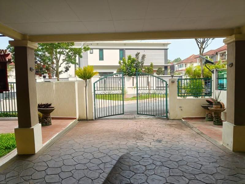Townhouse for Sale in Taman Lagenda Mas (Cheras) - Tom Foo - Exterior - PropertyGuru.com.my