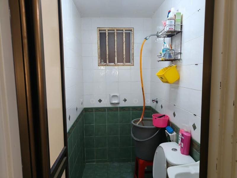 Townhouse for Sale in Taman Lagenda Mas (Cheras) - Tom Foo - Bathroom - PropertyGuru.com.my