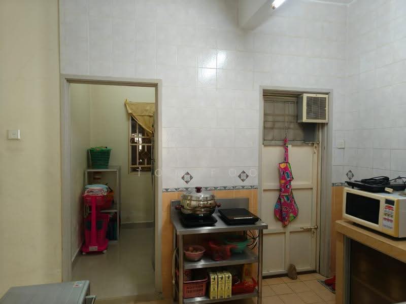 Townhouse for Sale in Taman Lagenda Mas (Cheras) - Tom Foo - Kitchen - PropertyGuru.com.my