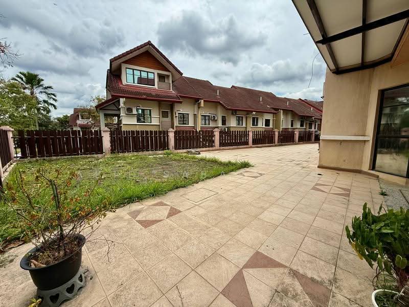 Rumah Teres 2.5-Tingkat untuk Dijual di Presint 16 (Putrajaya) - Abid Sabarudin - Exterior - PropertyGuru.com.my
