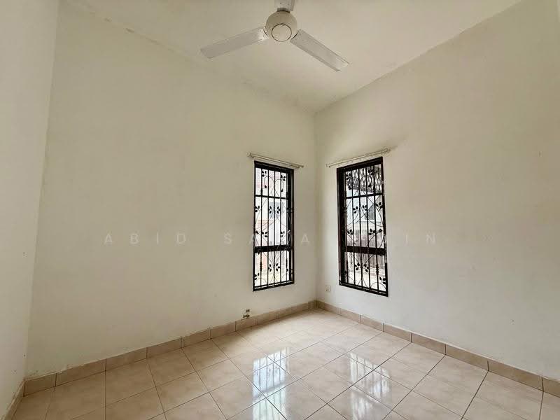 Rumah Teres 2.5-Tingkat untuk Dijual di Presint 16 (Putrajaya) - Abid Sabarudin - PropertyGuru.com.my