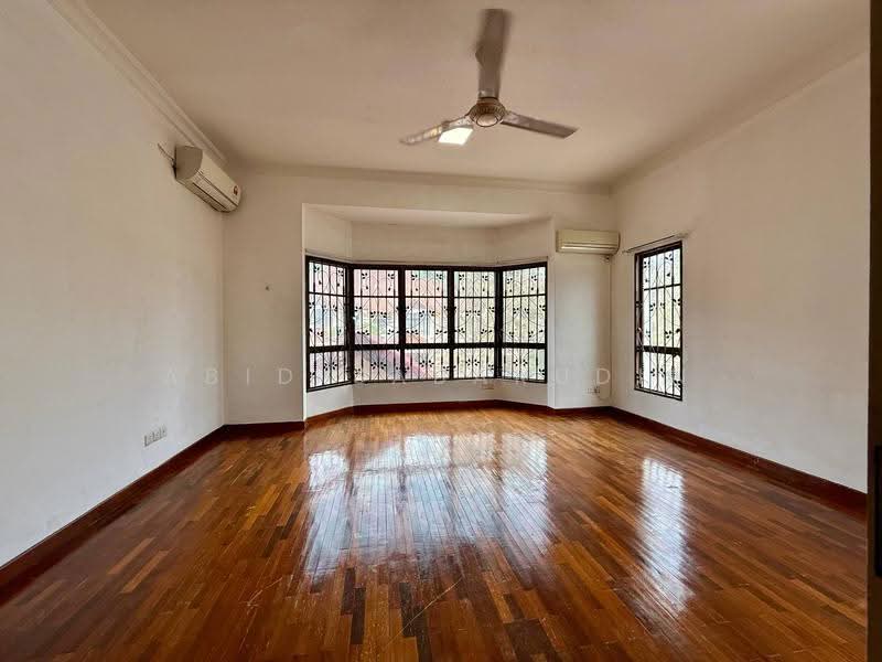 Rumah Teres 2.5-Tingkat untuk Dijual di Presint 16 (Putrajaya) - Abid Sabarudin - PropertyGuru.com.my
