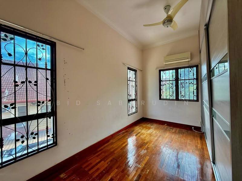 Rumah Teres 2.5-Tingkat untuk Dijual di Presint 16 (Putrajaya) - Abid Sabarudin - PropertyGuru.com.my