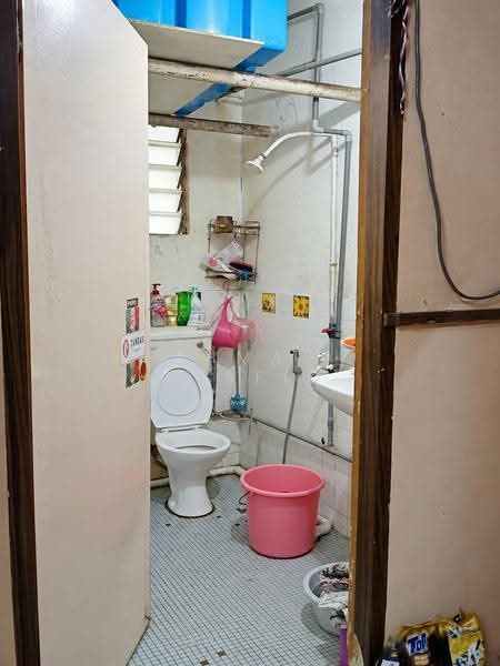 Flat for Sale at Taman Publik Jaya - AHMAD SYAFIQ - Bathroom - PropertyGuru.com.my