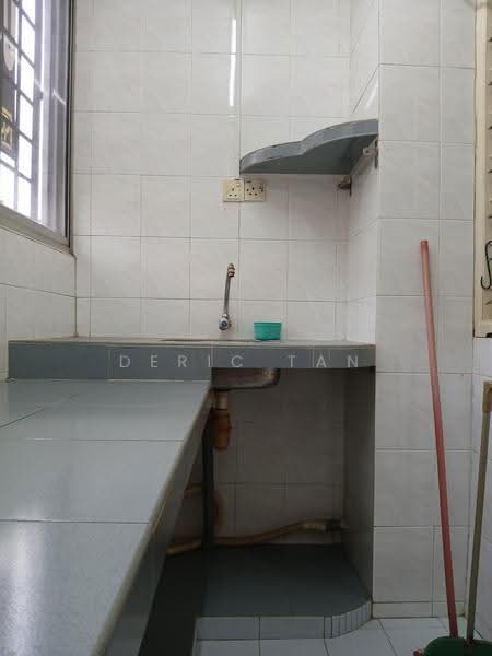 Apartment for Sale at Seri Kasturi - Deric Tan - Kitchen - PropertyGuru.com.my
